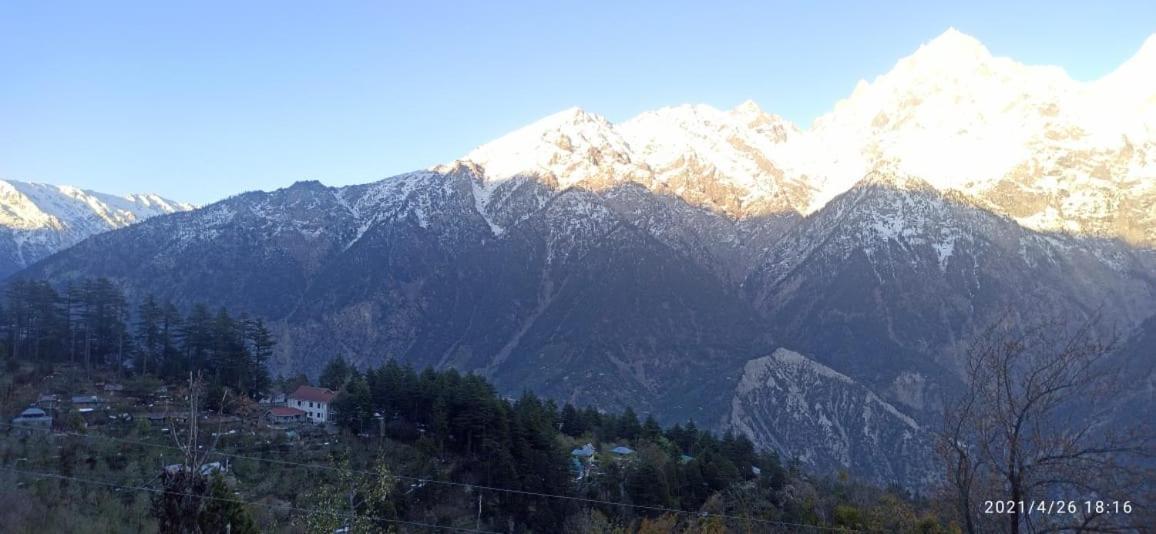 The Monk Hotel By Livingstone Kalpa Kültér fotó